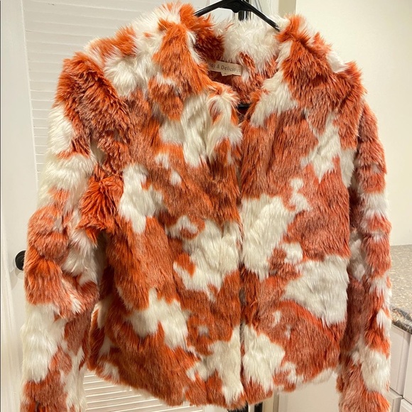 Faux Fur Cropped Jacket - Picture 2 of 4